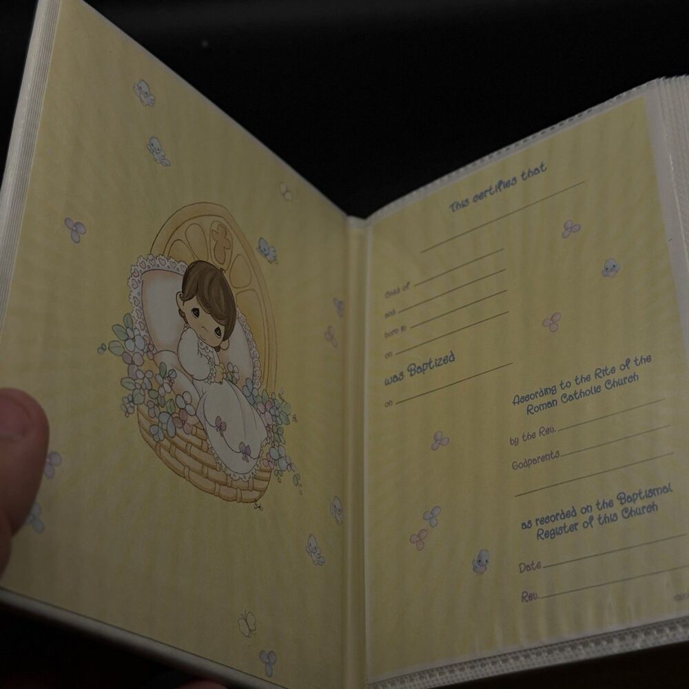 Precious Moments Remembrance of My Baptism Hardcover Baby Book White - Picture 4 of 5